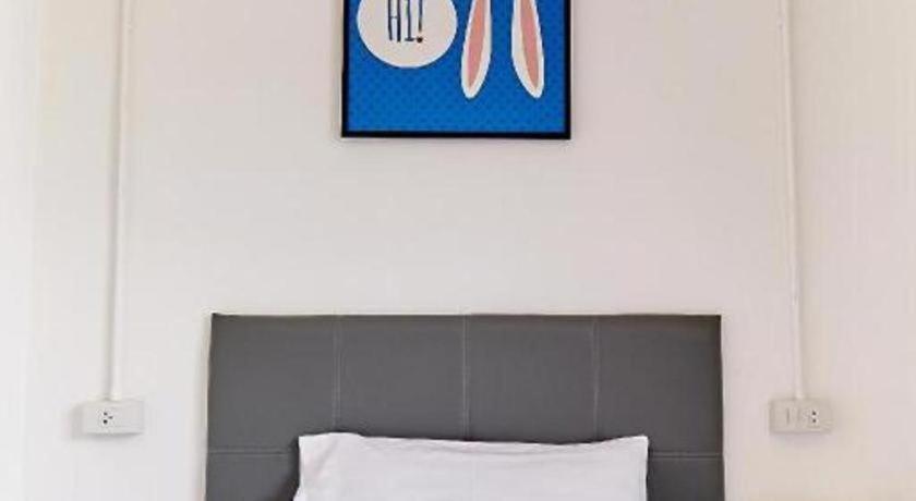 The Rabbit's Hole Albergue *